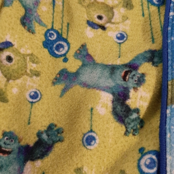 💜4/$20💜 Monsters Inc Pajamas - Picture 3 of 7